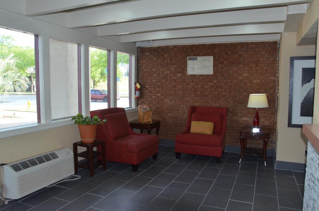 Americas Best Value Inn Augusta Historic Downtown Exteriör bild