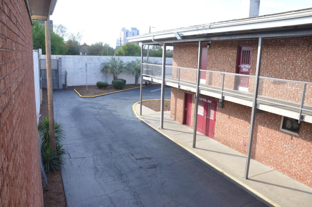 Americas Best Value Inn Augusta Historic Downtown Exteriör bild