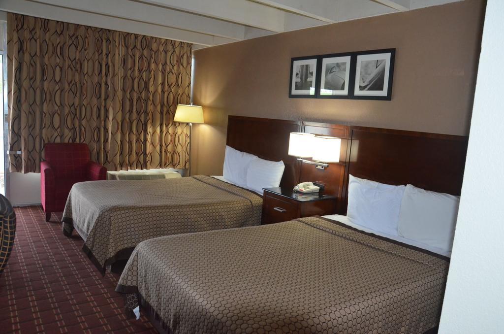 Americas Best Value Inn Augusta Historic Downtown Exteriör bild