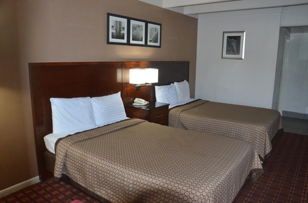 Americas Best Value Inn Augusta Historic Downtown Exteriör bild