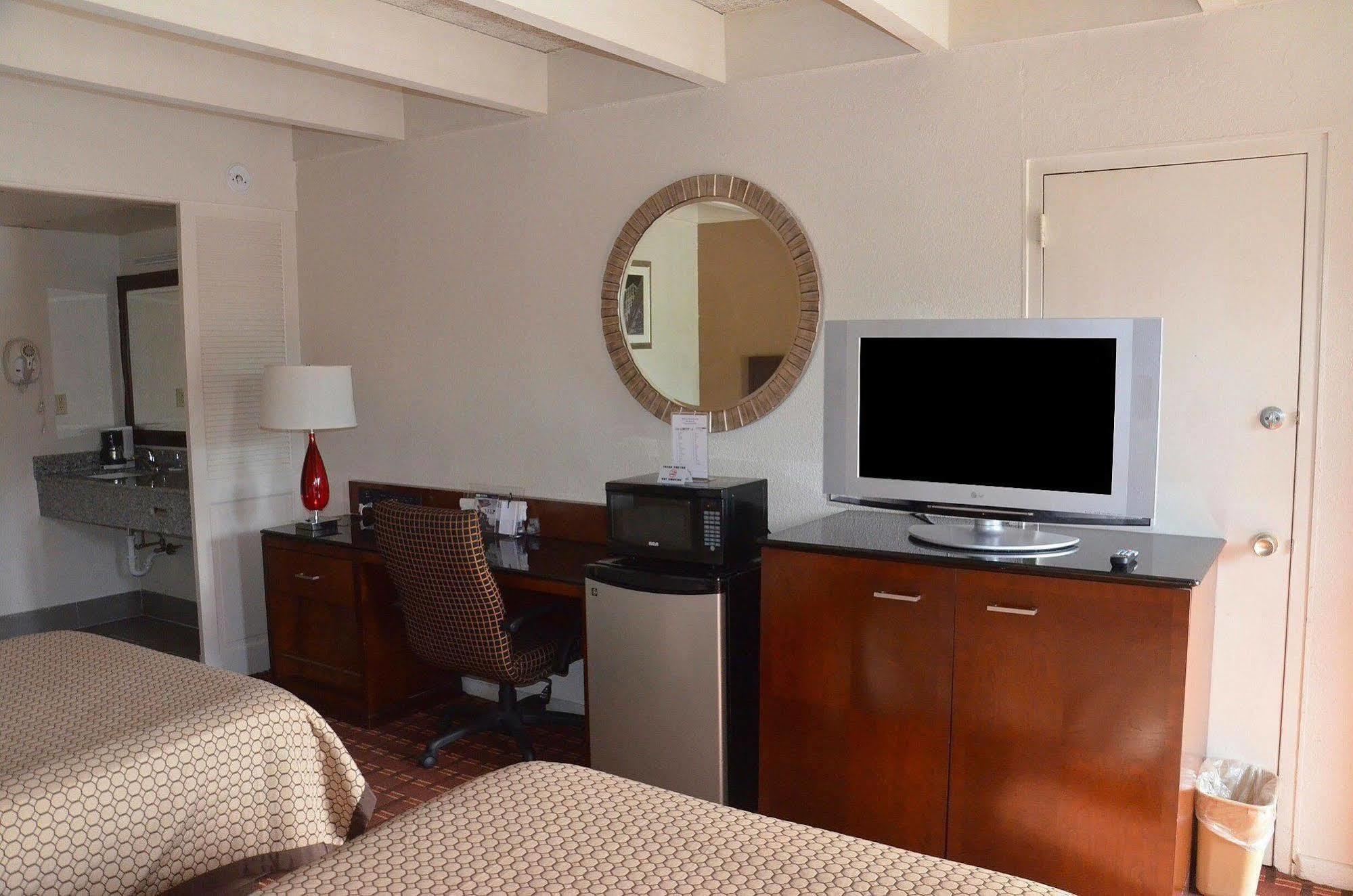 Americas Best Value Inn Augusta Historic Downtown Exteriör bild